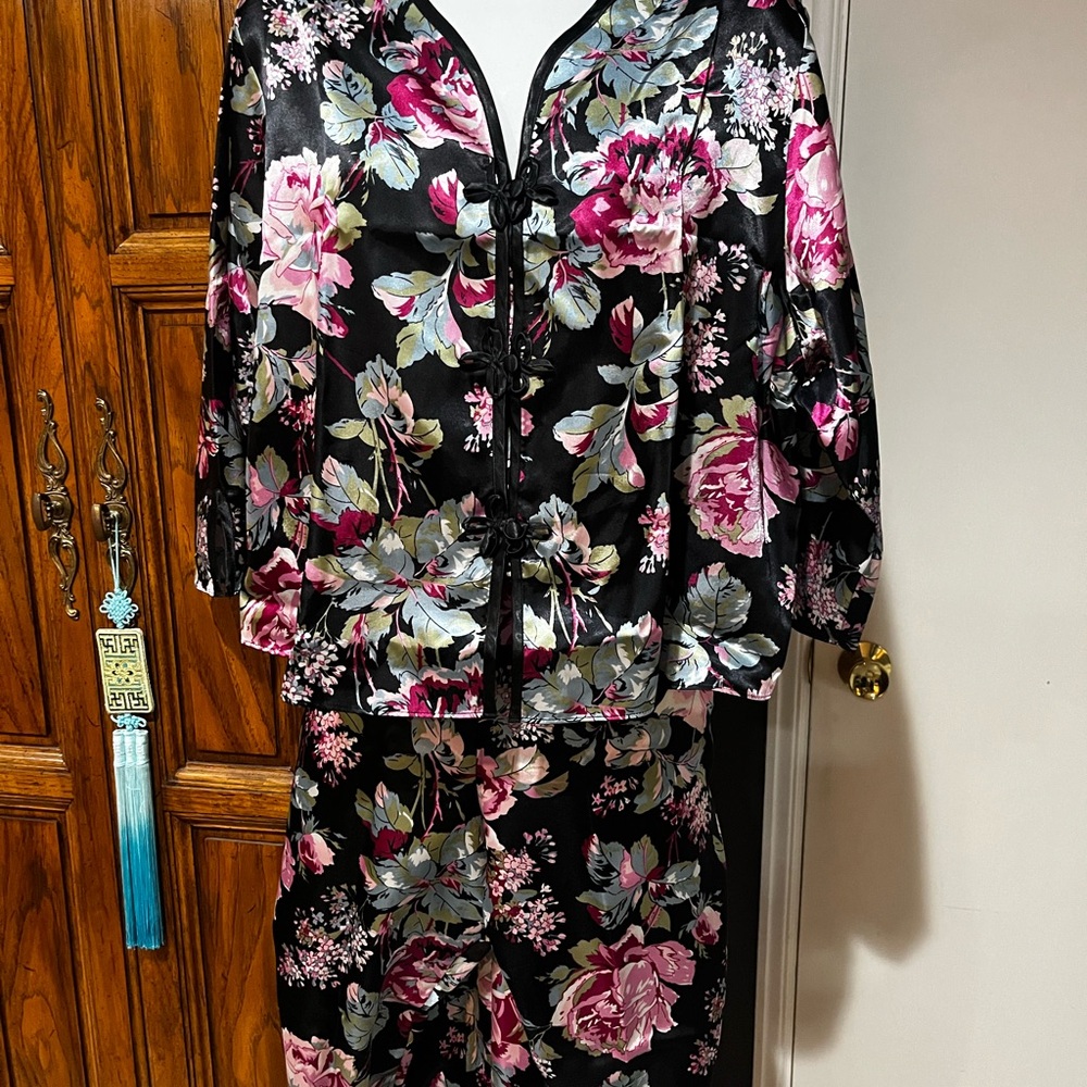 Floral Satin Pajama Set in Black and Pink